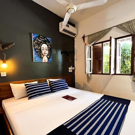 Pili Pili Swahili Lodge จัมเบียนี ภายนอก รูปภาพ