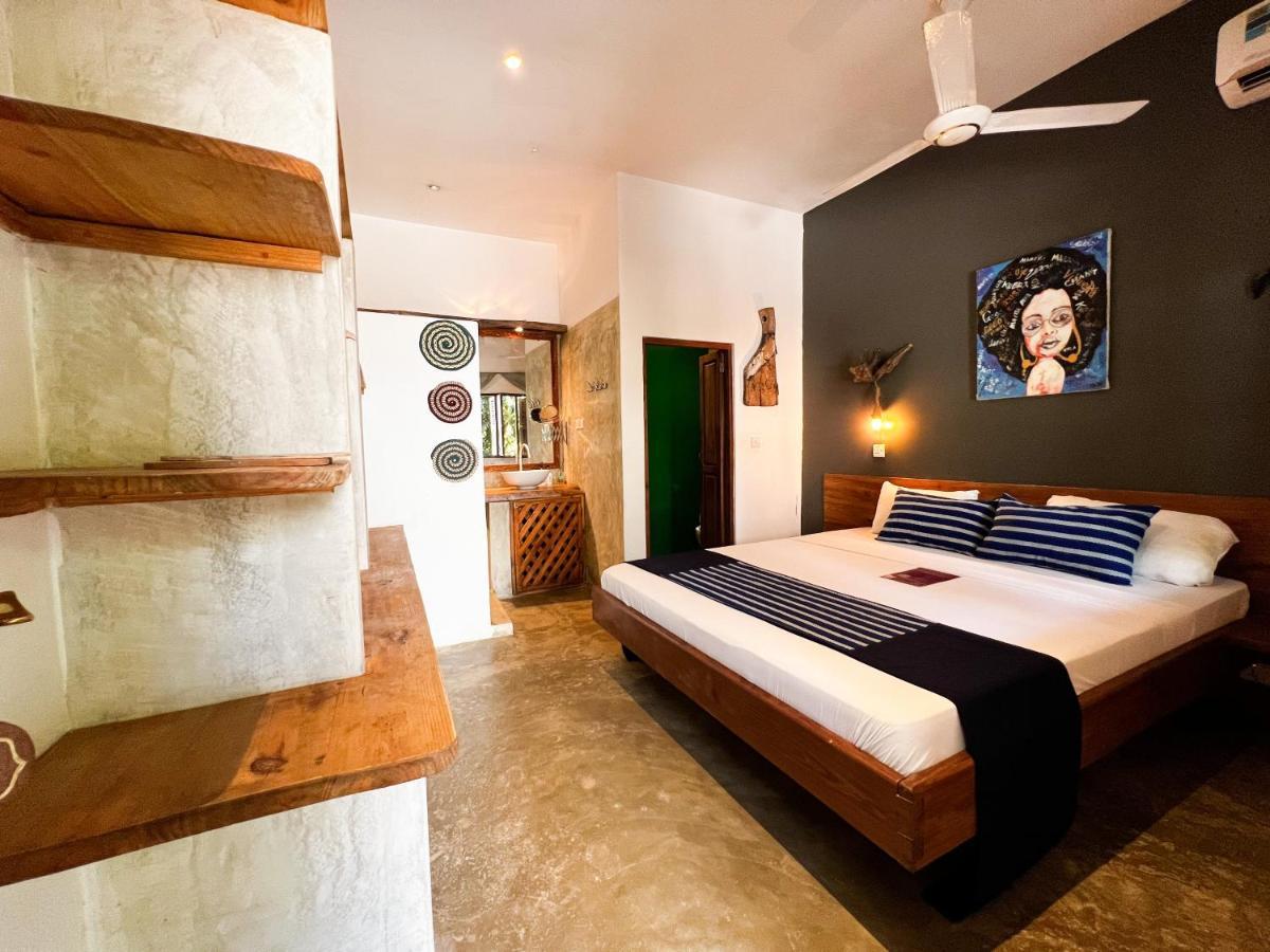 Pili Pili Swahili Lodge จัมเบียนี ภายนอก รูปภาพ
