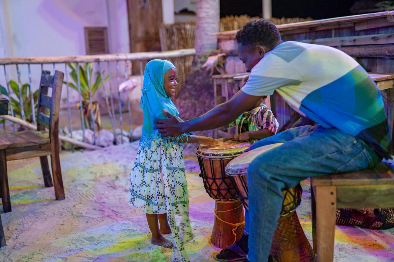 Pili Pili Swahili Lodge จัมเบียนี ภายนอก รูปภาพ