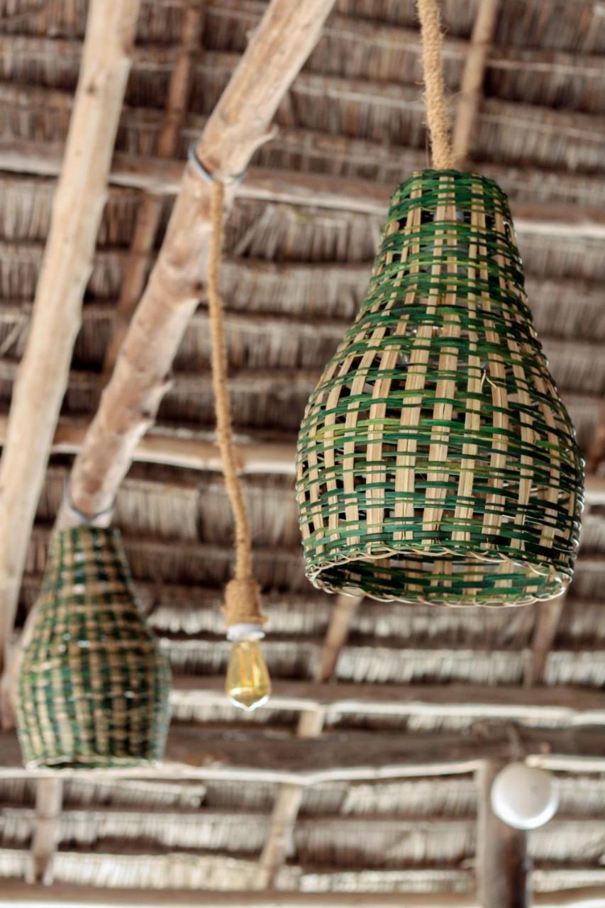 Pili Pili Swahili Lodge จัมเบียนี ภายนอก รูปภาพ