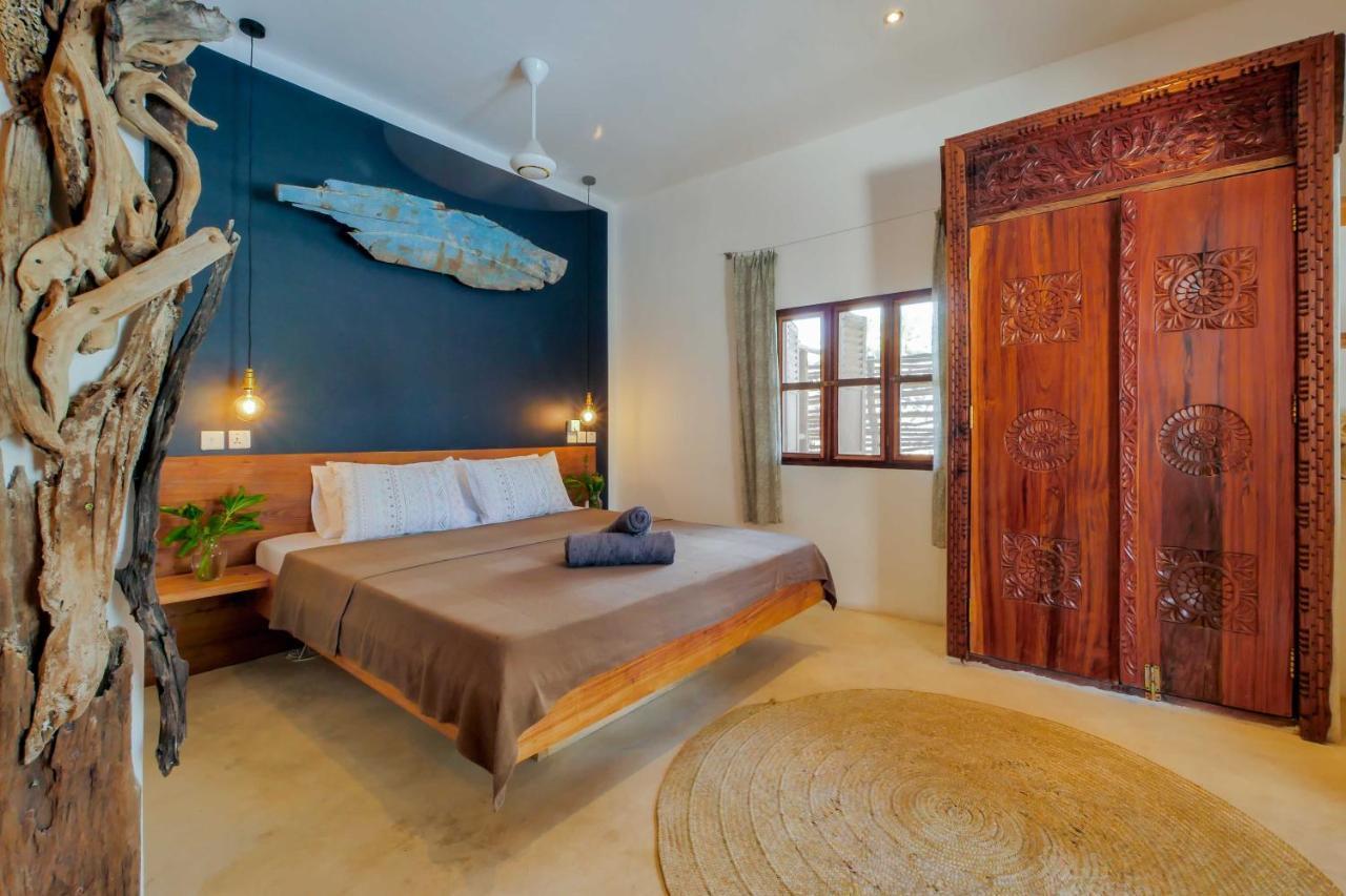 Pili Pili Swahili Lodge จัมเบียนี ภายนอก รูปภาพ
