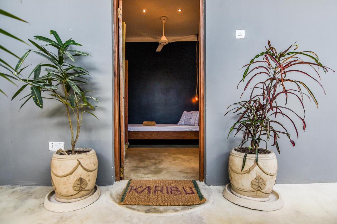 Pili Pili Swahili Lodge จัมเบียนี ภายนอก รูปภาพ